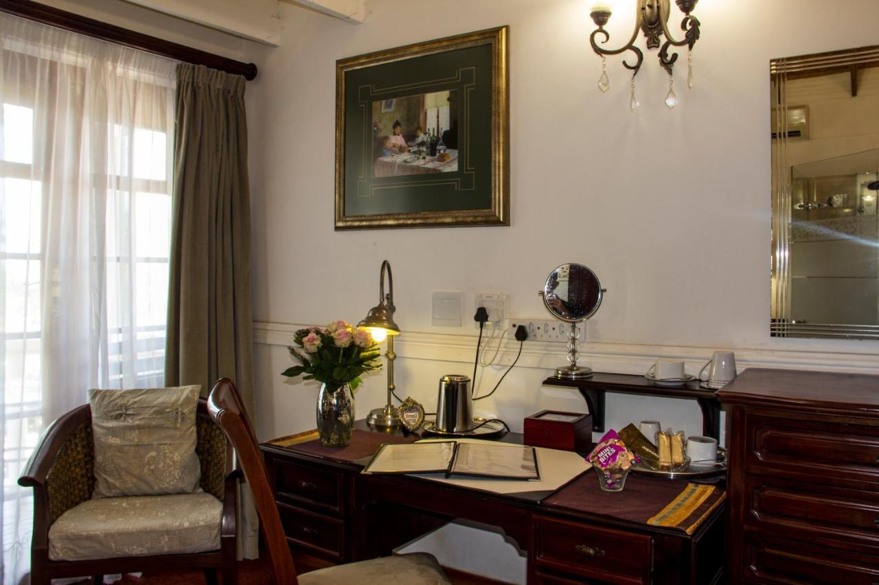 Aristo Manor Hotel Richardsbaai Buitenkant foto