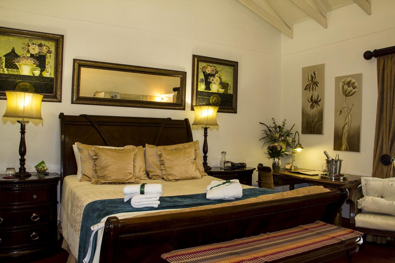 Aristo Manor Hotel Richardsbaai Buitenkant foto