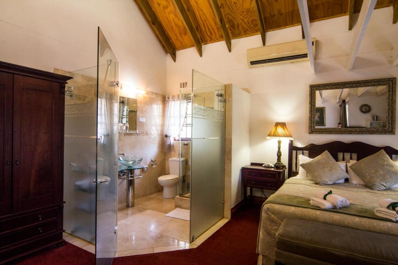 Aristo Manor Hotel Richardsbaai Buitenkant foto