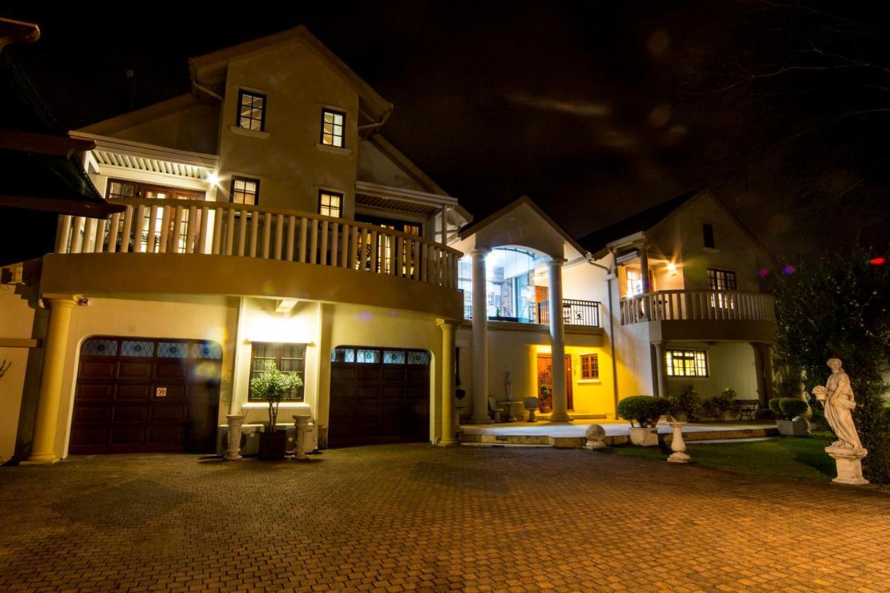 Aristo Manor Hotel Richardsbaai Buitenkant foto