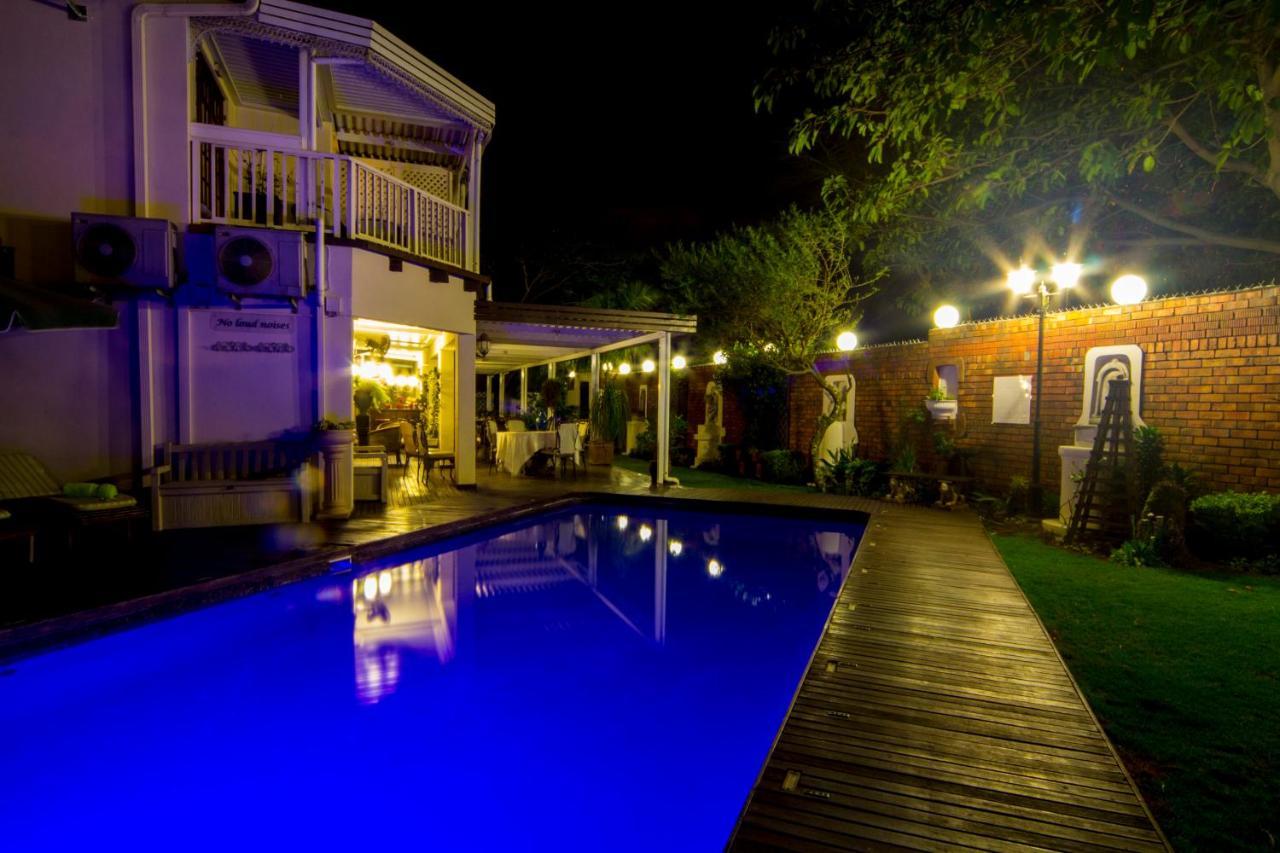 Aristo Manor Hotel Richardsbaai Buitenkant foto