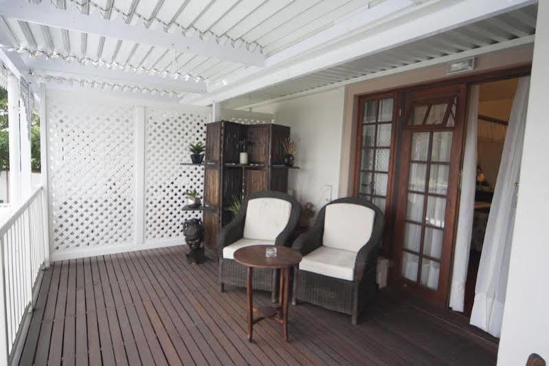 Aristo Manor Hotel Richardsbaai Buitenkant foto